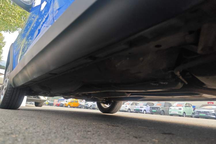 Used Geely Auto Vision X1 2017 1.3L Automatic Player Edition Left Side Sill