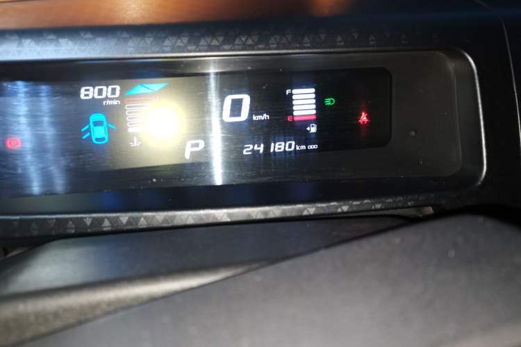 Used Geely Auto Vision X1 2017 1.3L Automatic Fun Edition Odometer Close Up