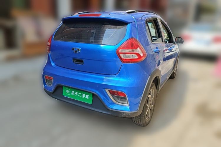Used Geely Auto Vision X1 2017 1.3L Automatic Fun Edition Rear Right 45 Deg