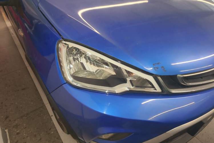 Used Geely Auto Vision X1 2017 1.3L Automatic Player Edition Right Front Headlight