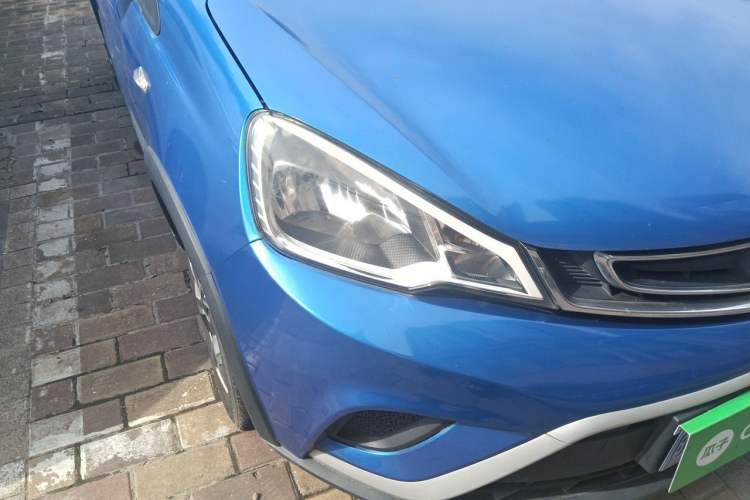 Used Geely Auto Vision X1 2017 1.3L Manual Frenzy Edition Right Front Headlight