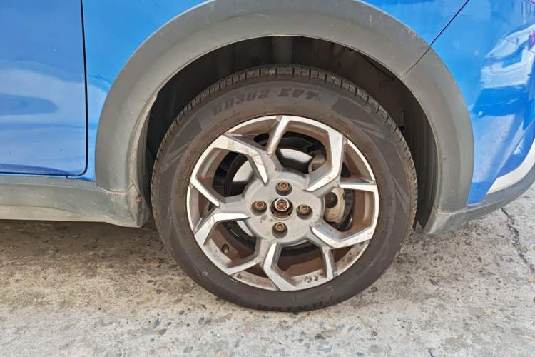 Used Geely Auto Vision X1 2017 1.3L Automatic Fun Edition Right Front Wheel Hub