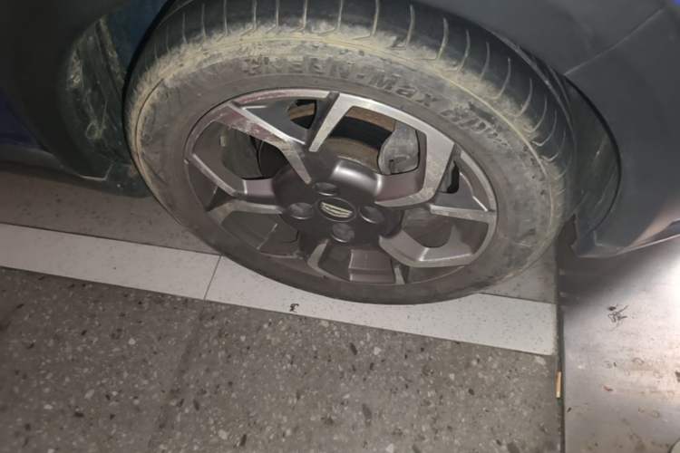 Used Geely Auto Vision X1 2017 1.3L Automatic Player Edition Right Front Wheel Hub