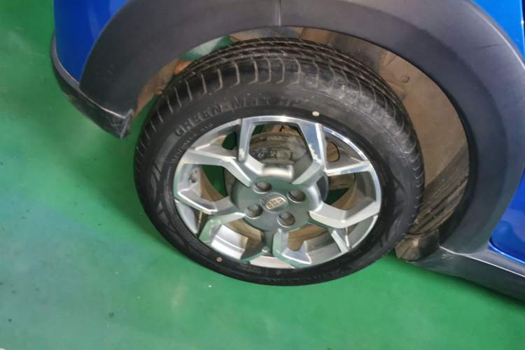 Used Geely Auto Vision X1 2017 1.3L Automatic Player Edition Right Rear Wheel Hub