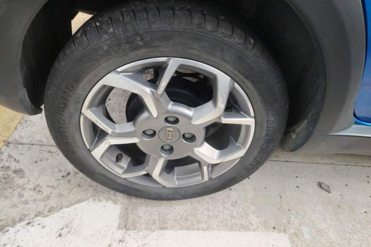 Used Geely Auto Vision X1 2017 1.3L Automatic Player Edition Right Rear Wheel Hub