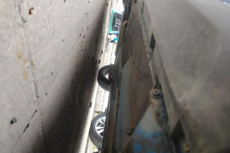 Used Geely Auto Vision X1 2017 1.3L Automatic Player Edition Right Side Sill