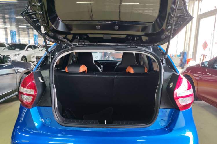 Used Geely Auto Vision X1 2017 1.3L Automatic Player Edition Trunk
