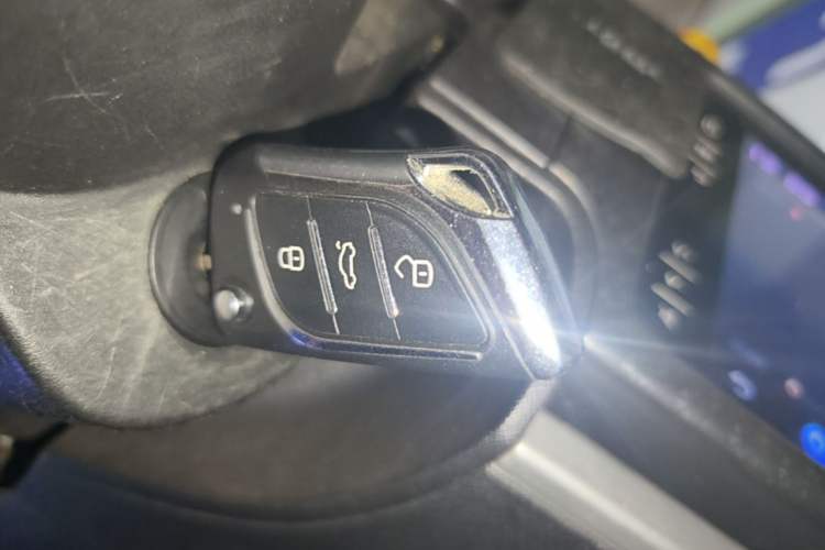 Used Geely Auto Vision X1 2017 1.3L Automatic Player Edition Vehicle Key