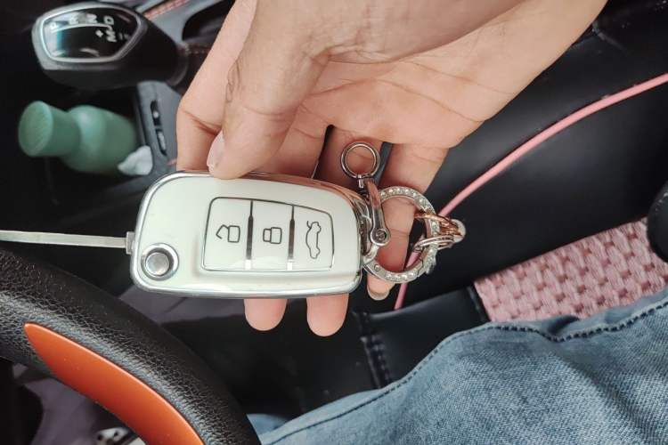 Used Geely Auto Vision X1 2017 1.3L Automatic Player Edition Vehicle Key