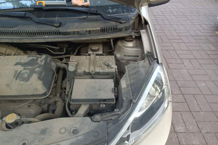 Used Geely Auto Vision X1 2017 1.3L Automatic Player Edition Engine Bay Left