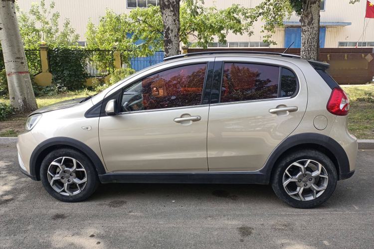 Used Geely Auto Vision X1 2017 1.3L Automatic Player Edition Exterior 3