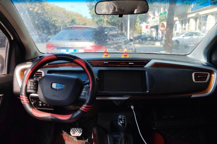 Used Geely Auto Vision X1 2017 1.3L Automatic Player Edition Interior 1