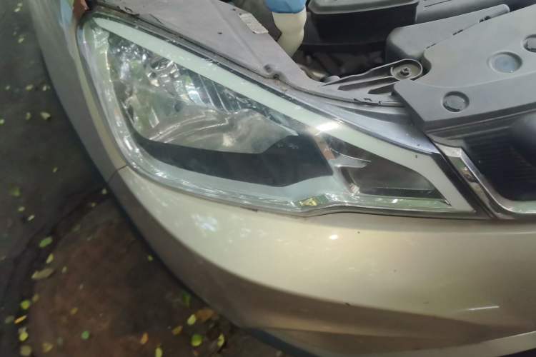 Used Geely Auto Vision X1 2017 1.3L Automatic Fun Edition Right Front Headlight