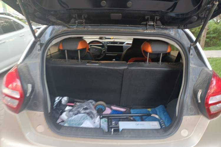 Used Geely Auto Vision X1 2017 1.3L Automatic Player Edition Trunk