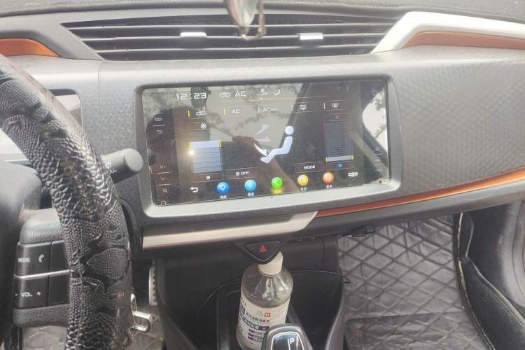 Used Geely Auto Vision X1 2017 1.3L Automatic Player Edition Audio And AC Panel