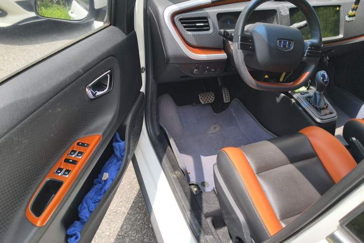 Used Geely Auto Vision X1 2017 1.3L Automatic Player Edition Driver Seat