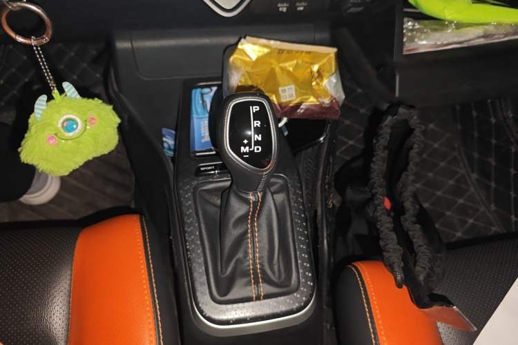 Used Geely Auto Vision X1 2017 1.3L Automatic Player Edition Gear Lever