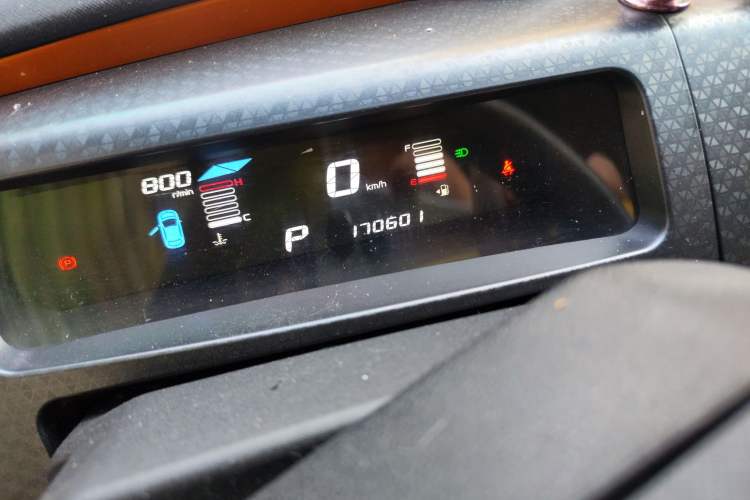 Used Geely Auto Vision X1 2017 1.3L Automatic Fun Edition Odometer Close Up
