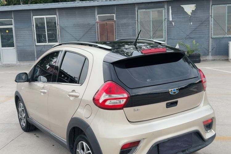Used Geely Auto Vision X1 2017 1.3L Automatic Fun Edition Exterior 4
