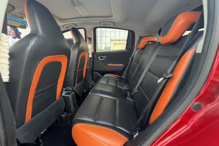 Used Geely Auto Vision X1 2017 1.3L Automatic Player Edition Interior 1