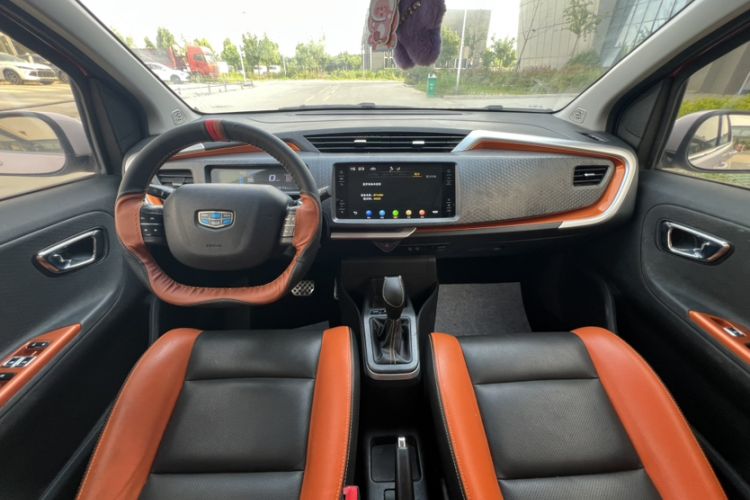 Used Geely Auto Vision X1 2017 1.3L Automatic Player Edition Interior 2