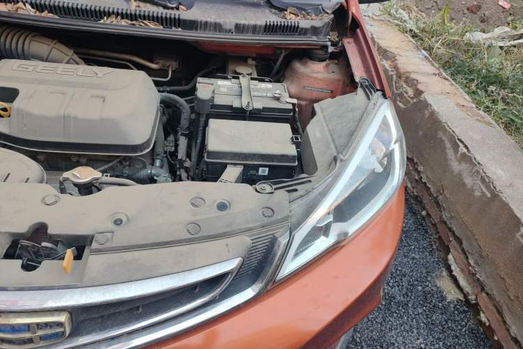 Used Geely Auto Vision X1 2017 1.3L Automatic Player Edition Engine Bay Left