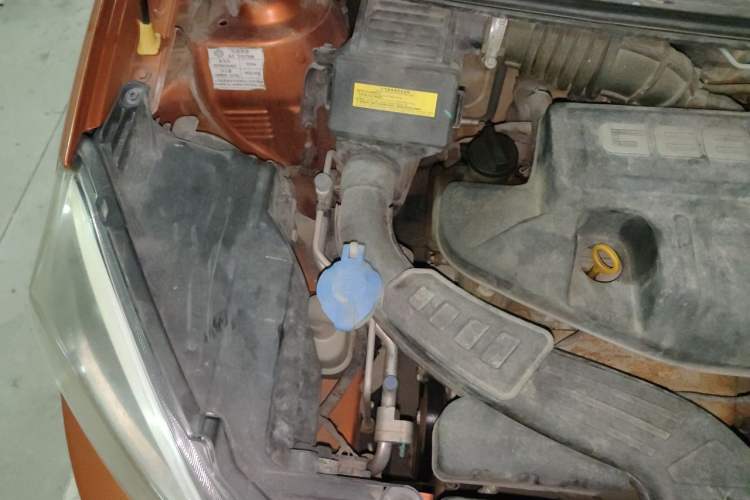 Used Geely Auto Vision X1 2017 1.3L Automatic Player Edition Engine Bay Right