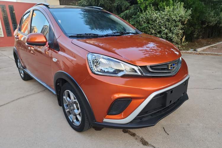 Used Geely Auto Vision X1 2017 1.3L Manual Frenzy Edition Exterior 2