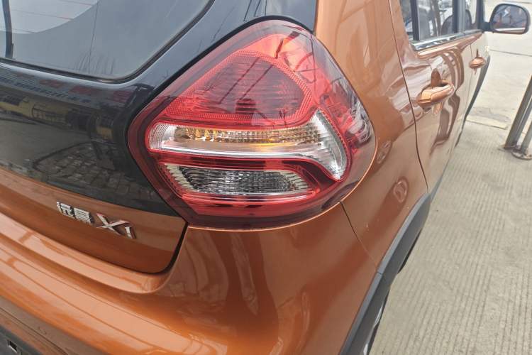 Used Geely Auto Vision X1 2017 1.3L Automatic Player Edition Exterior 3