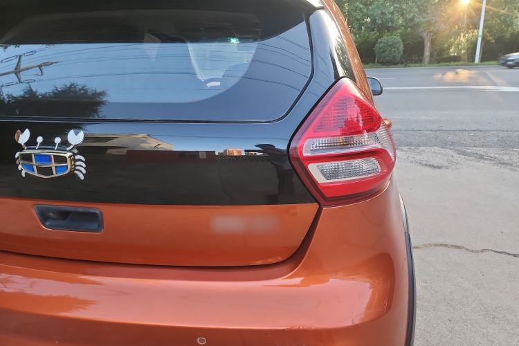 Used Geely Auto Vision X1 2017 1.3L Manual Frenzy Edition Exterior 4