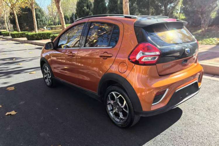 Used Geely Auto Vision X1 2017 1.3L Automatic Fun Edition Exterior 4