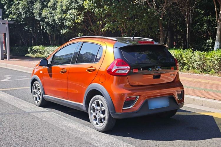 Used Geely Auto Vision X1 2017 1.3L Automatic Player Edition Exterior 6