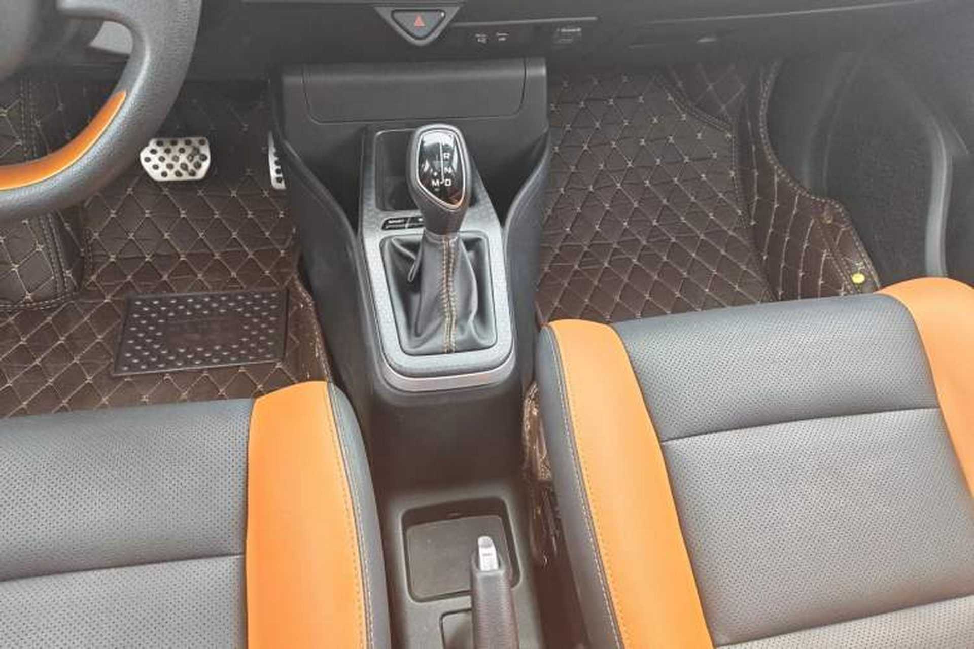 Used Geely Auto Vision X1 2017 1.3L Automatic Player Edition Gear Lever