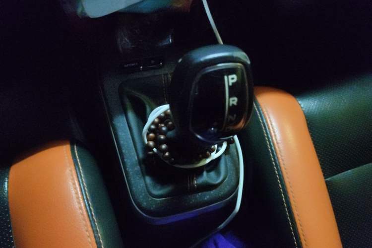 Used Geely Auto Vision X1 2017 1.3L Automatic Player Edition Gear Lever