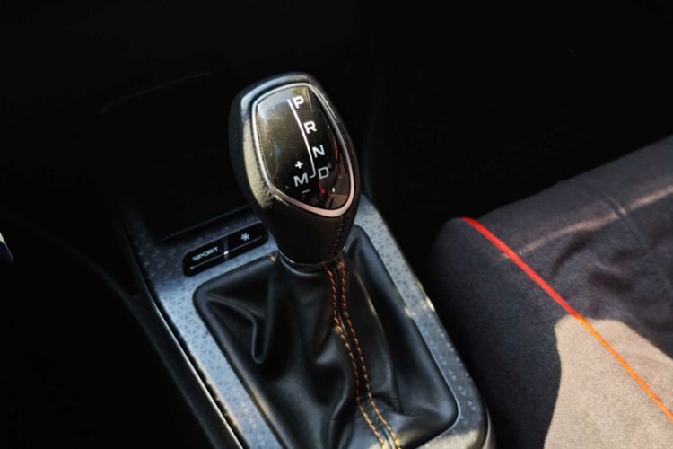 Used Geely Auto Vision X1 2017 1.3L Automatic Player Edition Gear Lever