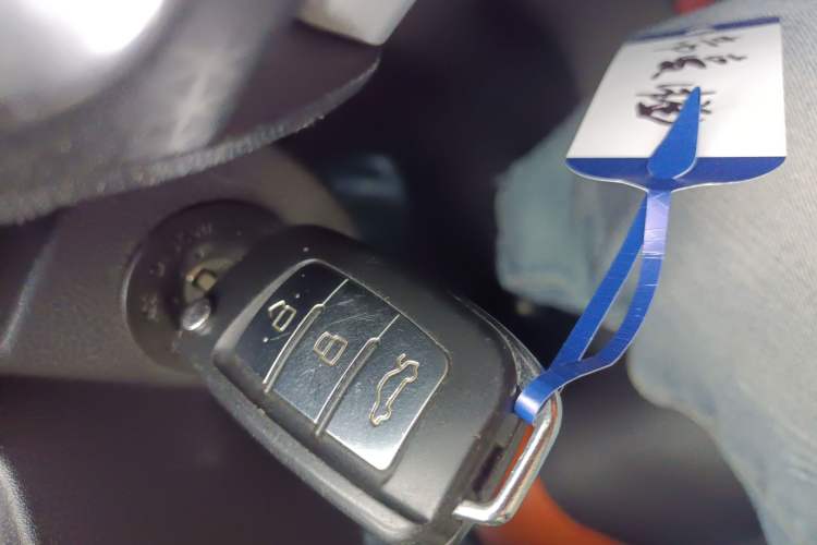 Used Geely Auto Vision X1 2017 1.3L Automatic Player Edition Interior 1