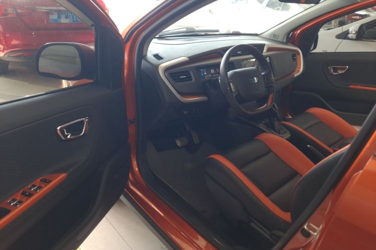 Used Geely Auto Vision X1 2017 1.3L Automatic Fun Edition Interior 2