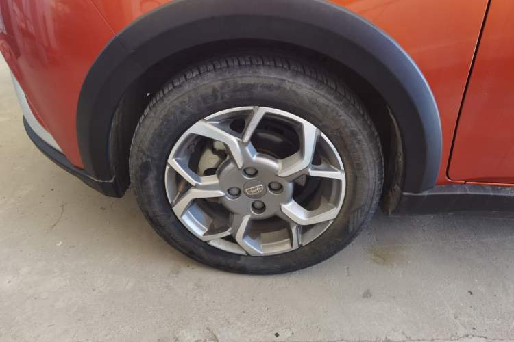 Used Geely Auto Vision X1 2017 1.3L Manual Frenzy Edition Left Front Wheel Hub