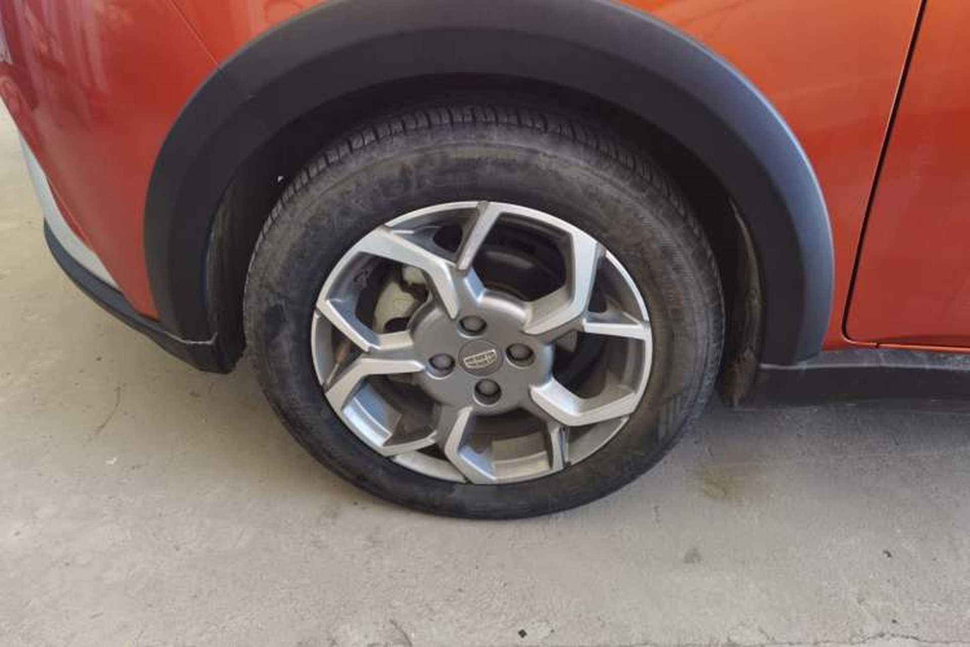 Used Geely Auto Vision X1 2017 1.3L Manual Frenzy Edition Left Front Wheel Hub