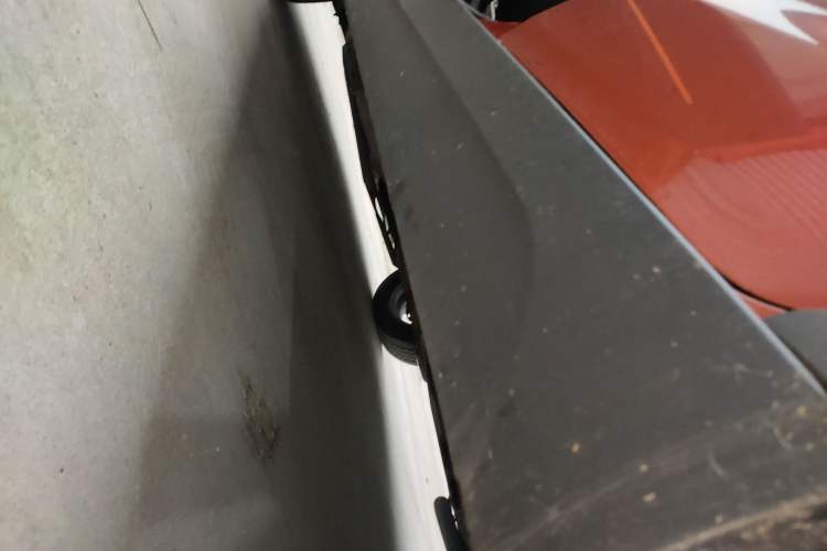Used Geely Auto Vision X1 2017 1.3L Automatic Fun Edition Left Side Sill