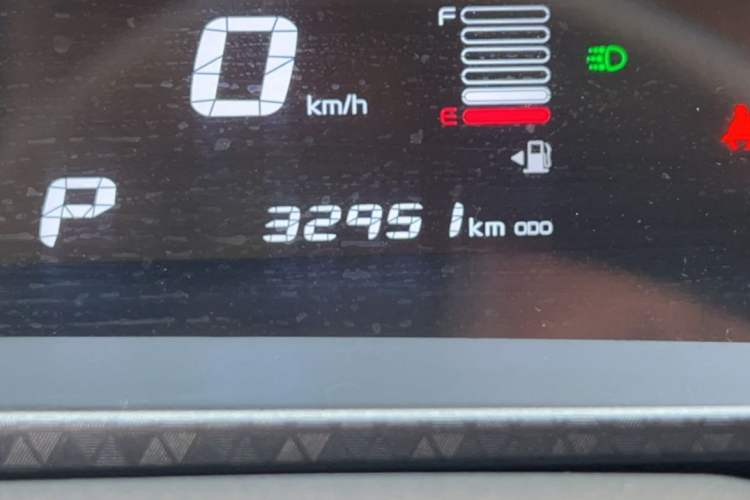Used Geely Auto Vision X1 2017 1.3L Automatic Player Edition Odometer Close Up