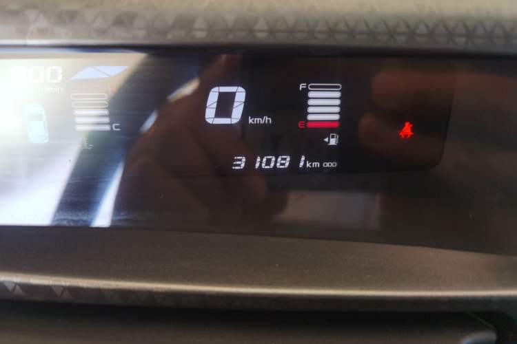 Used Geely Auto Vision X1 2017 1.3L Manual Frenzy Edition Odometer Close Up