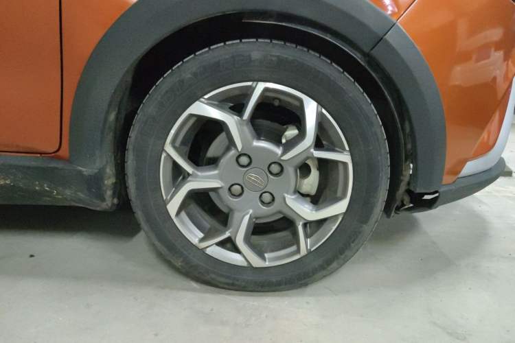 Used Geely Auto Vision X1 2017 1.3L Automatic Player Edition Right Front Wheel Hub