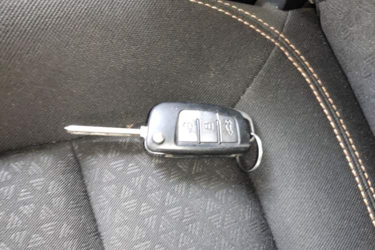 Used Geely Auto Vision X1 2017 1.3L Manual Frenzy Edition Vehicle Key
