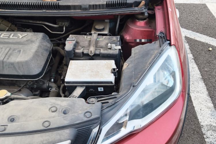 Used Geely Auto Vision X1 2017 1.3L Automatic Player Edition Engine Bay Left