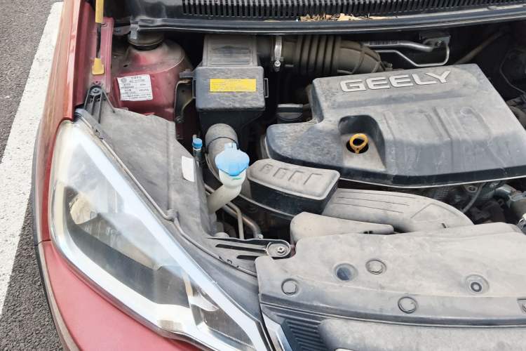 Used Geely Auto Vision X1 2017 1.3L Automatic Player Edition Engine Bay Right