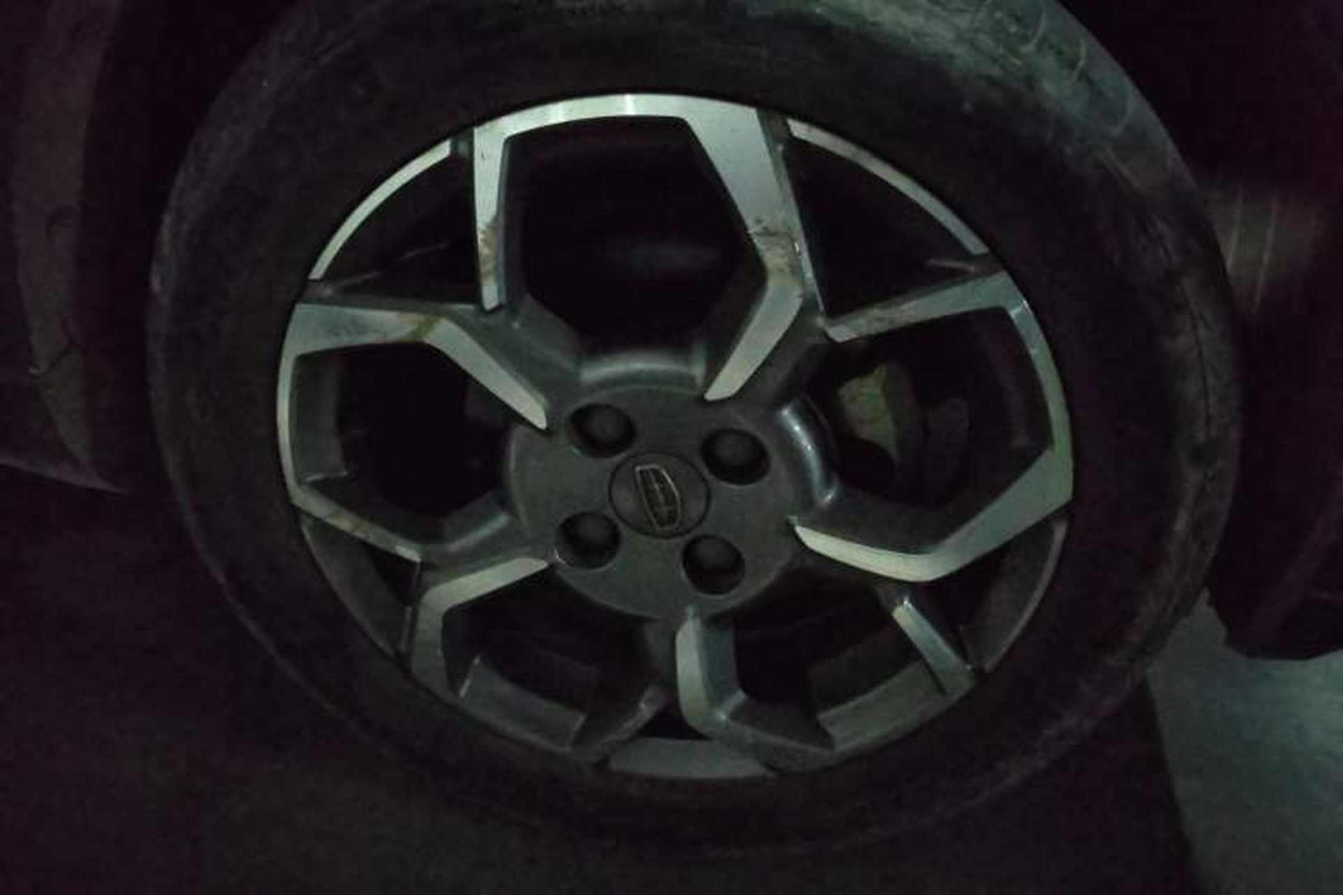 Used Geely Auto Vision X1 2017 1.3L Automatic Player Edition Right Front Wheel Hub