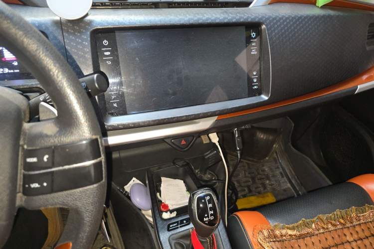 Used Geely Auto Vision X1 2017 1.3L Automatic Player Edition Audio And AC Panel