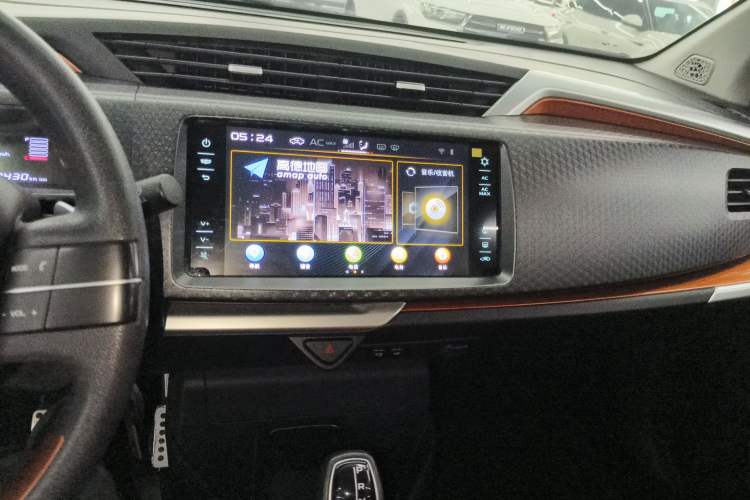 Used Geely Auto Vision X1 2017 1.3L Automatic Player Edition Audio And AC Panel