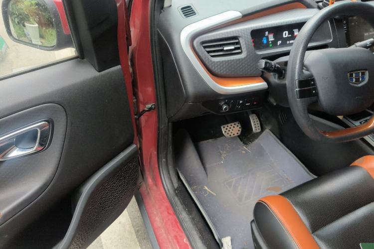 Used Geely Auto Vision X1 2017 1.3L Automatic Fun Edition Driver Seat